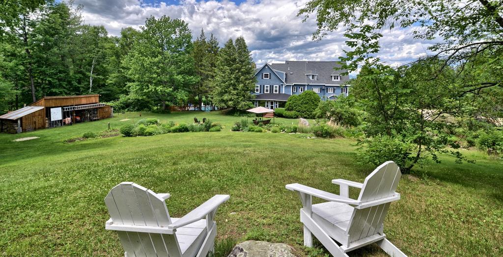Darby Field Inn Albany Экстерьер фото